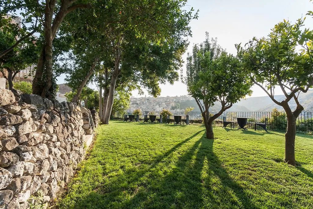לינה וארוחת בוקר רגוזה Giardino Sul Duomo 2*,