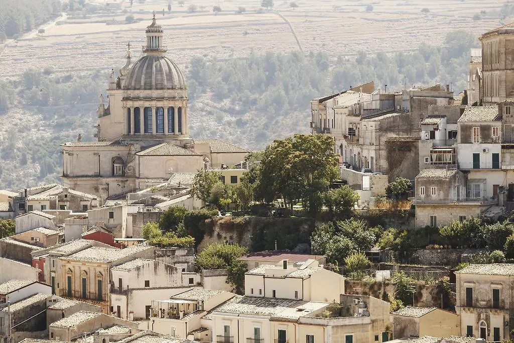 לינה וארוחת בוקר רגוזה Giardino Sul Duomo